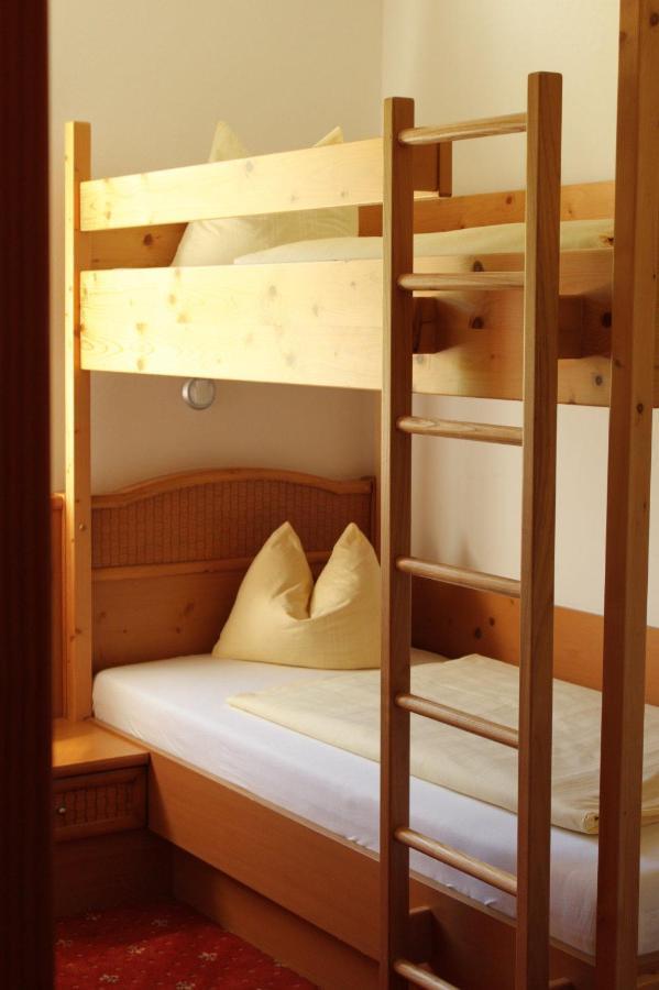 לרמוס Hotel Juchhof מראה חיצוני תמונה